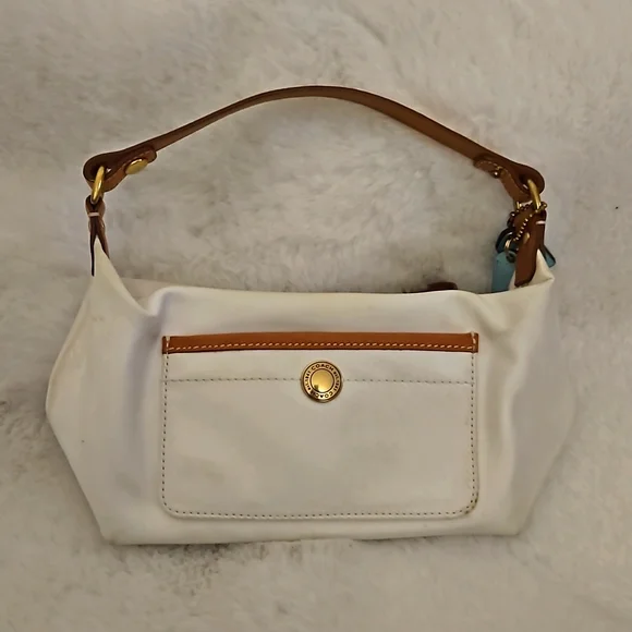 Coach small purse - Picture 1 of 5